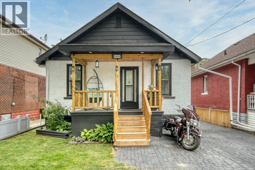 3454 Harris STREET, Windsor, Ontario