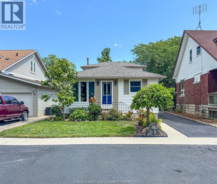 MLS# 26018317: 482 JOHN M ST, Windsor, Canada