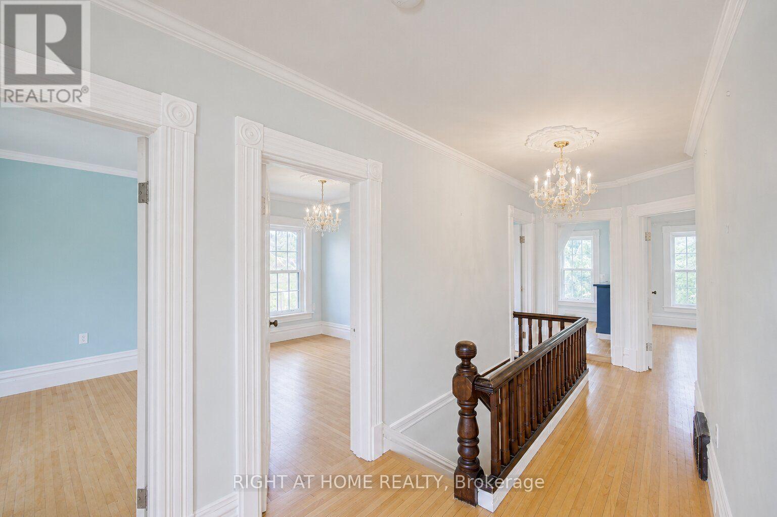 402 Lambton Street E, West Grey, Ontario  N0G 1R0 - Photo 21 - X13166452