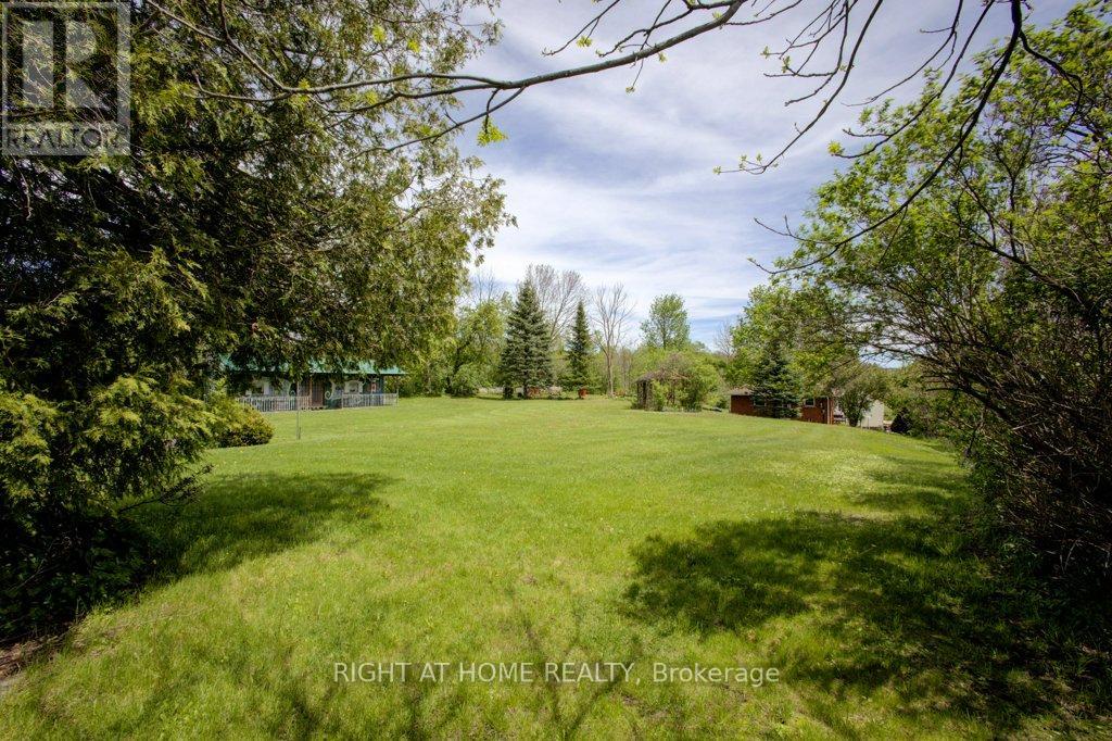 402 Lambton Street E, West Grey, Ontario  N0G 1R0 - Photo 39 - X13166452