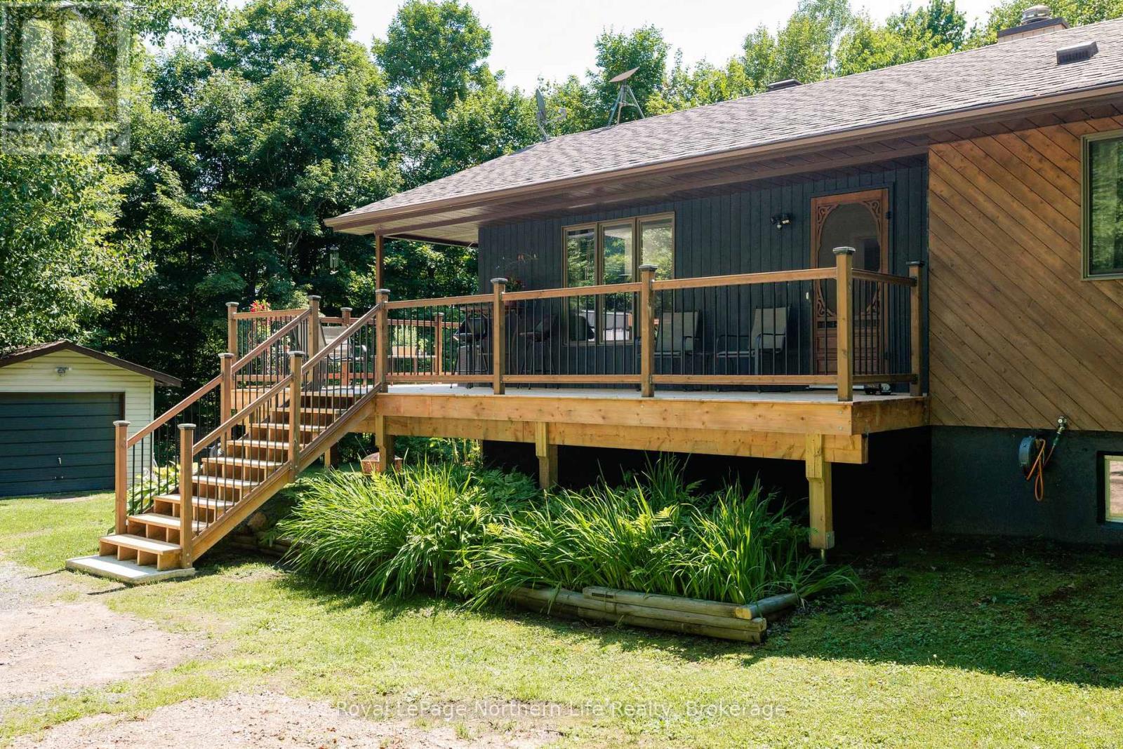 106 Lakeview Court, Bonfield, Ontario  P0H 1E0 - Photo 4 - X13620370