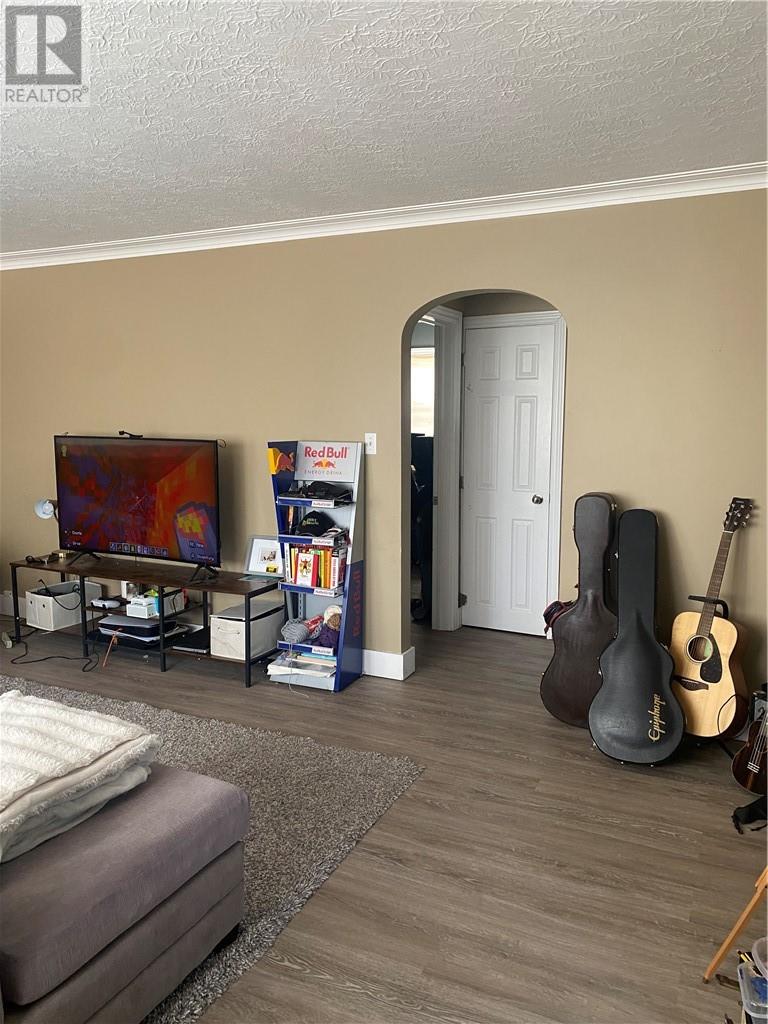 3045 Falconbridge Highway Unit# Main Floor, Garson, Ontario  P3L 1J4 - Photo 8 - 2129520