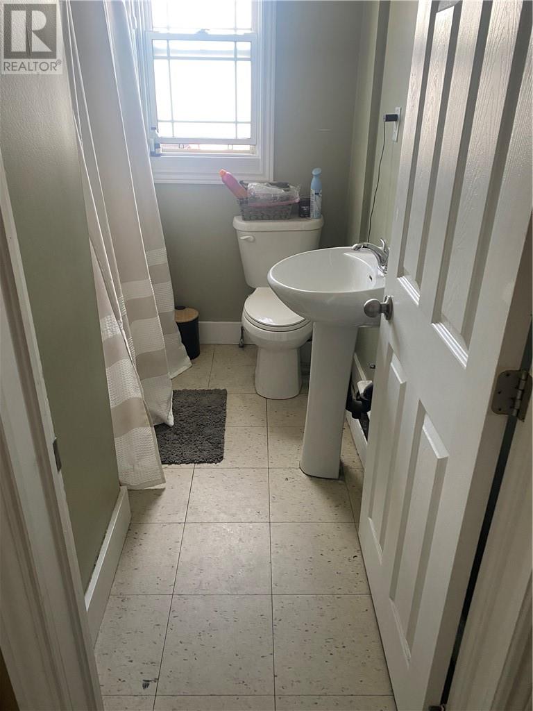3045 Falconbridge Highway Unit# Main Floor, Garson, Ontario  P3L 1J4 - Photo 17 - 2129520