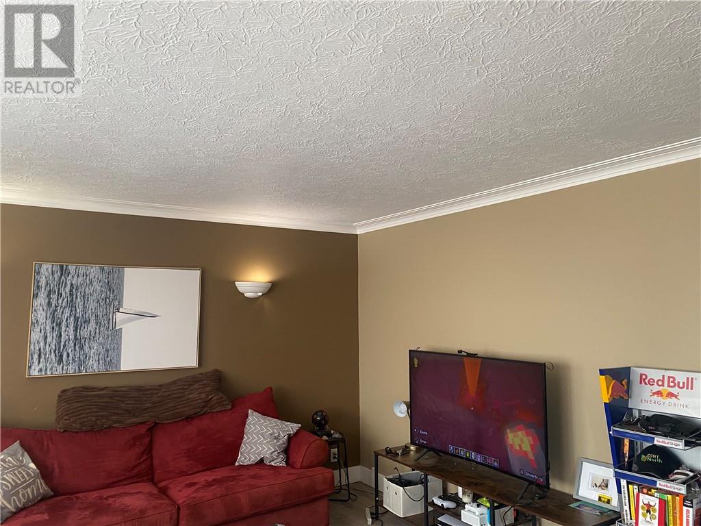 3045 Falconbridge Highway Unit# Main Floor, Garson, Ontario  P3L 1J4 - Photo 7 - 2129520