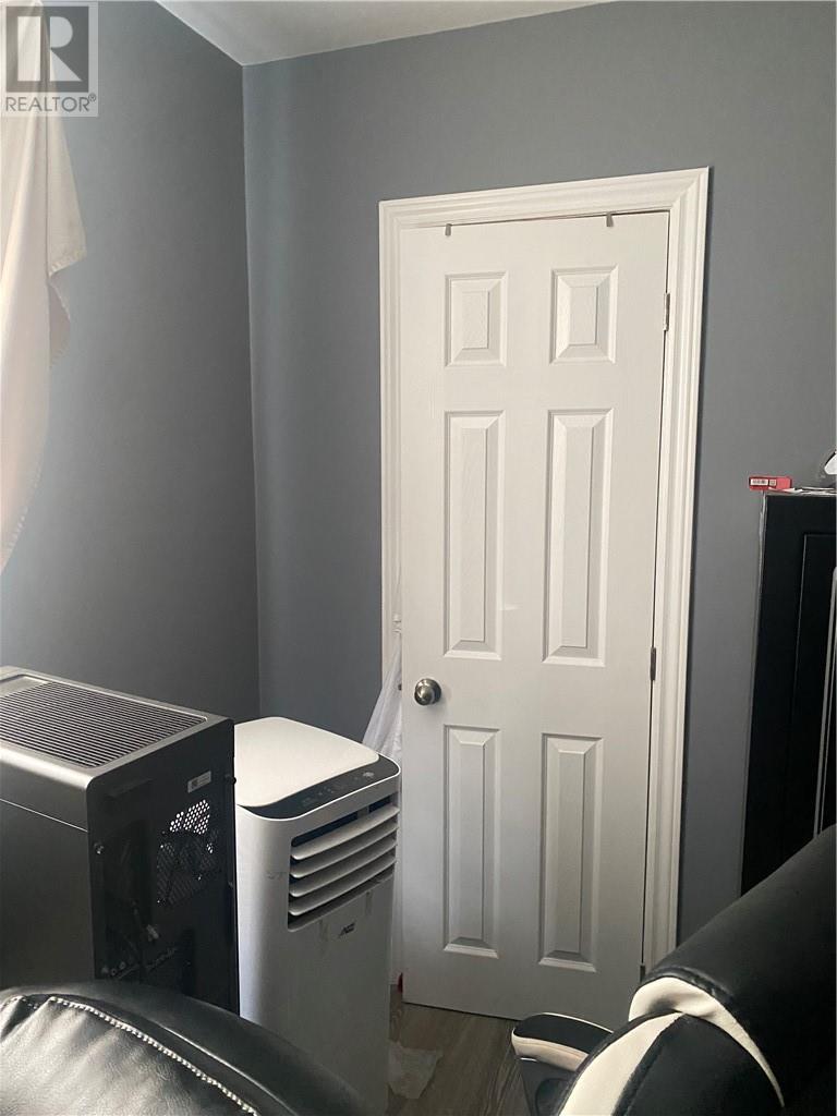3045 Falconbridge Highway Unit# Main Floor, Garson, Ontario  P3L 1J4 - Photo 15 - 2129520