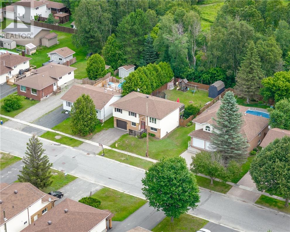 3878 Macmillan Drive, Val Caron, Ontario  P3N 1H9 - Photo 26 - 2129499