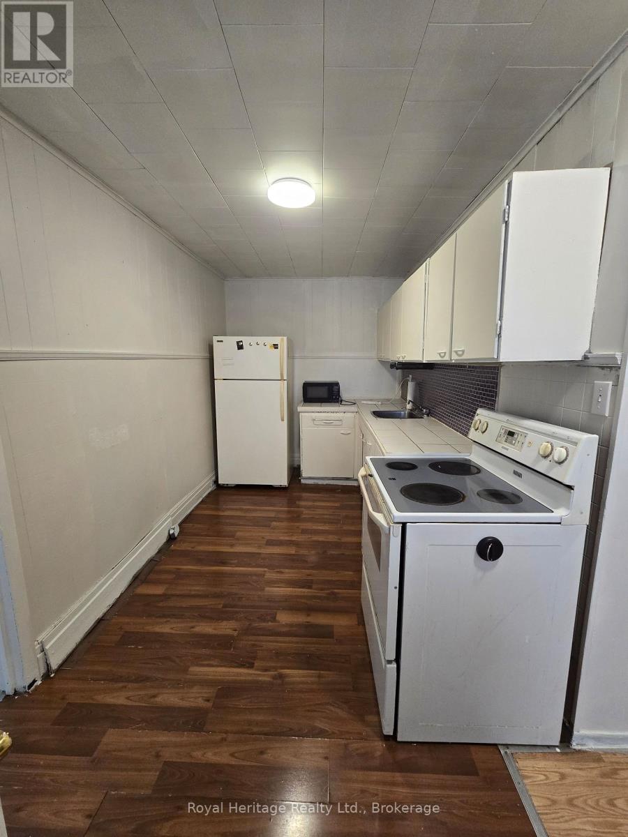 104 Centre Street N, Oshawa, Ontario  L1G 4B8 - Photo 4 - E13620296