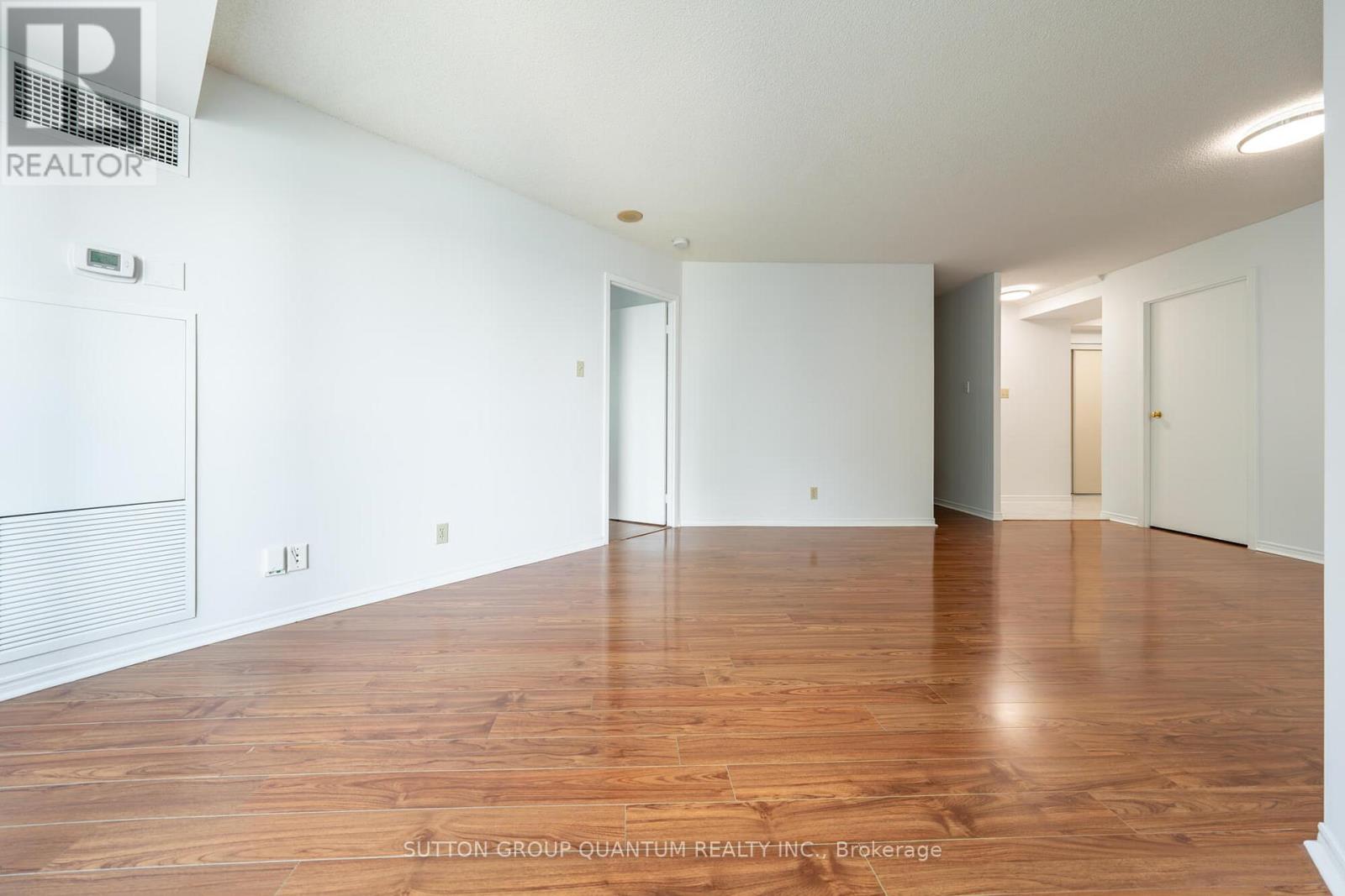 2113 - 10 Yonge Street, Toronto, Ontario  M5E 1R4 - Photo 10 - C13620282