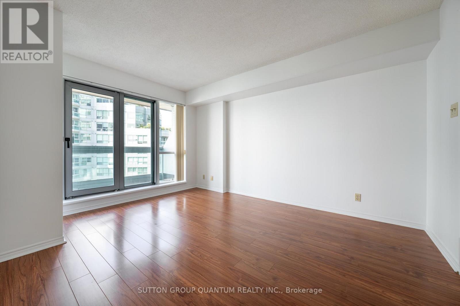 2113 - 10 Yonge Street, Toronto, Ontario  M5E 1R4 - Photo 11 - C13620282