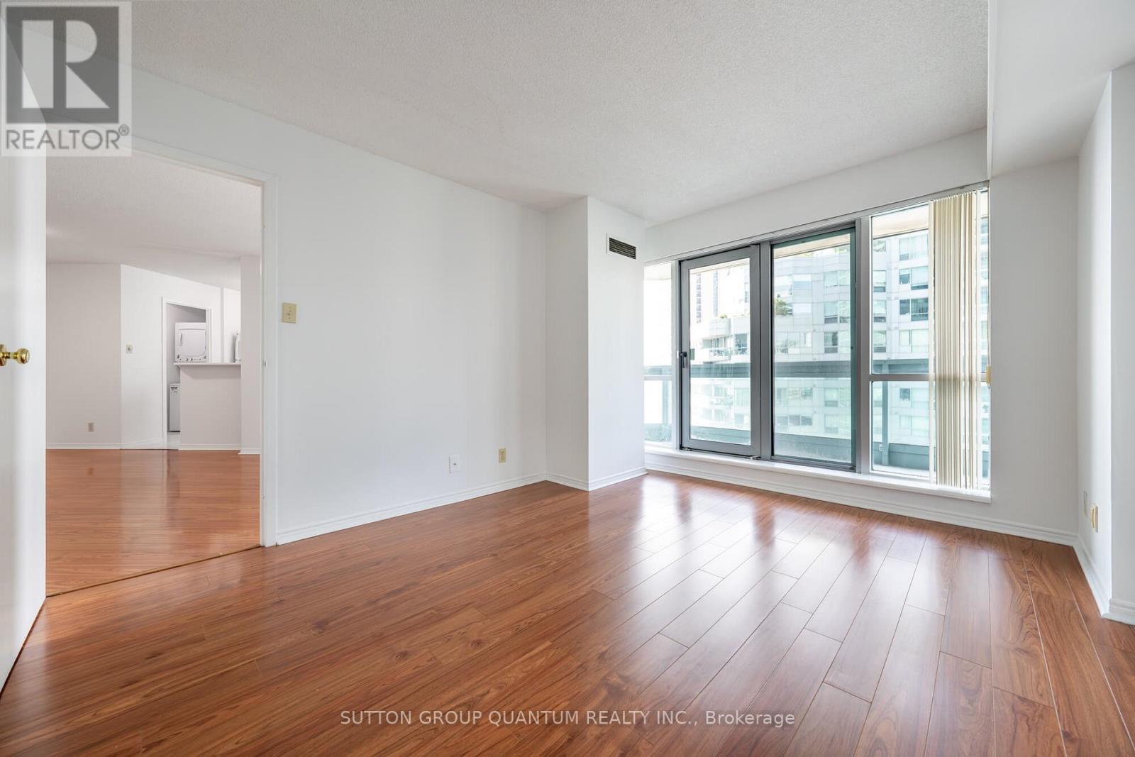 2113 - 10 Yonge Street, Toronto, Ontario  M5E 1R4 - Photo 12 - C13620282