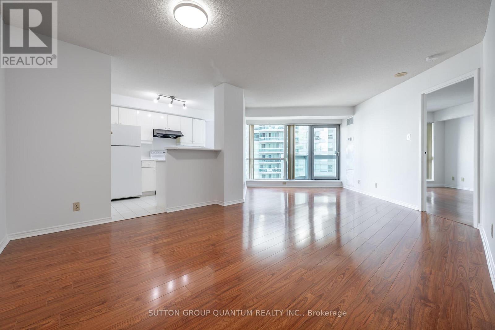 2113 - 10 Yonge Street, Toronto, Ontario  M5E 1R4 - Photo 4 - C13620282