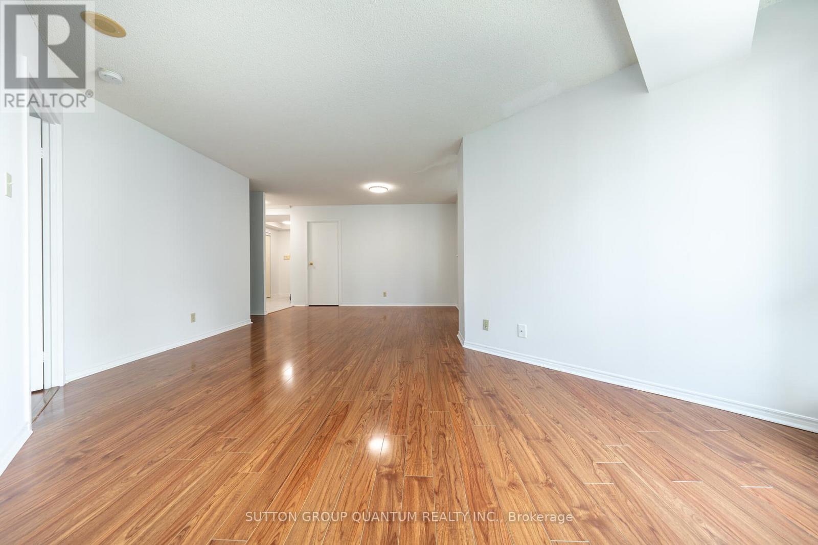 2113 - 10 Yonge Street, Toronto, Ontario  M5E 1R4 - Photo 9 - C13620282