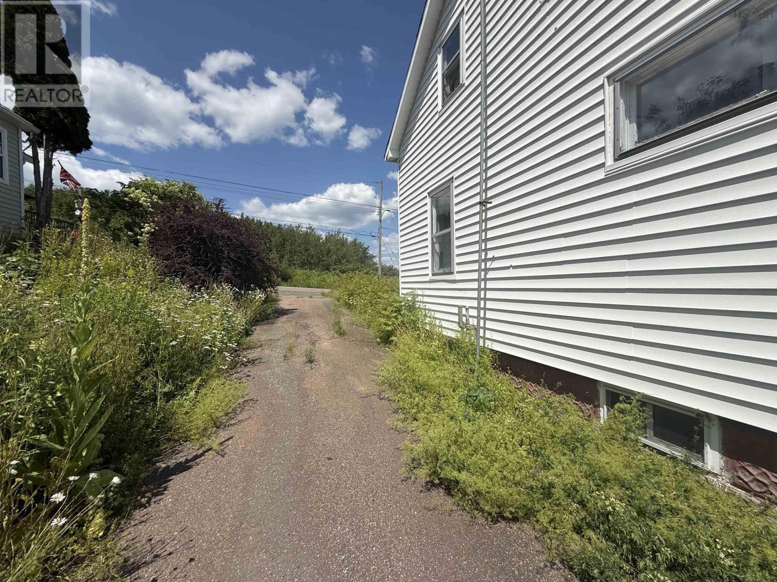 33 South Street, Springhill, Nova Scotia  B0M 1X0 - Photo 11 - 202618761