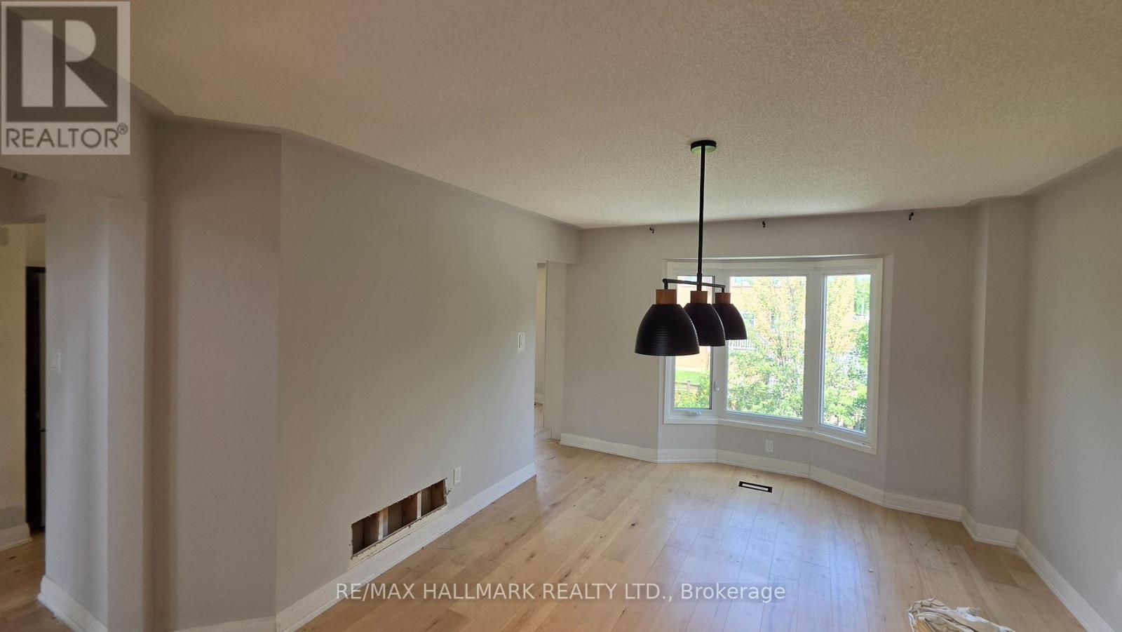 39 Pogson Drive, Whitby, Ontario  L1R 2H9 - Photo 13 - E13620156