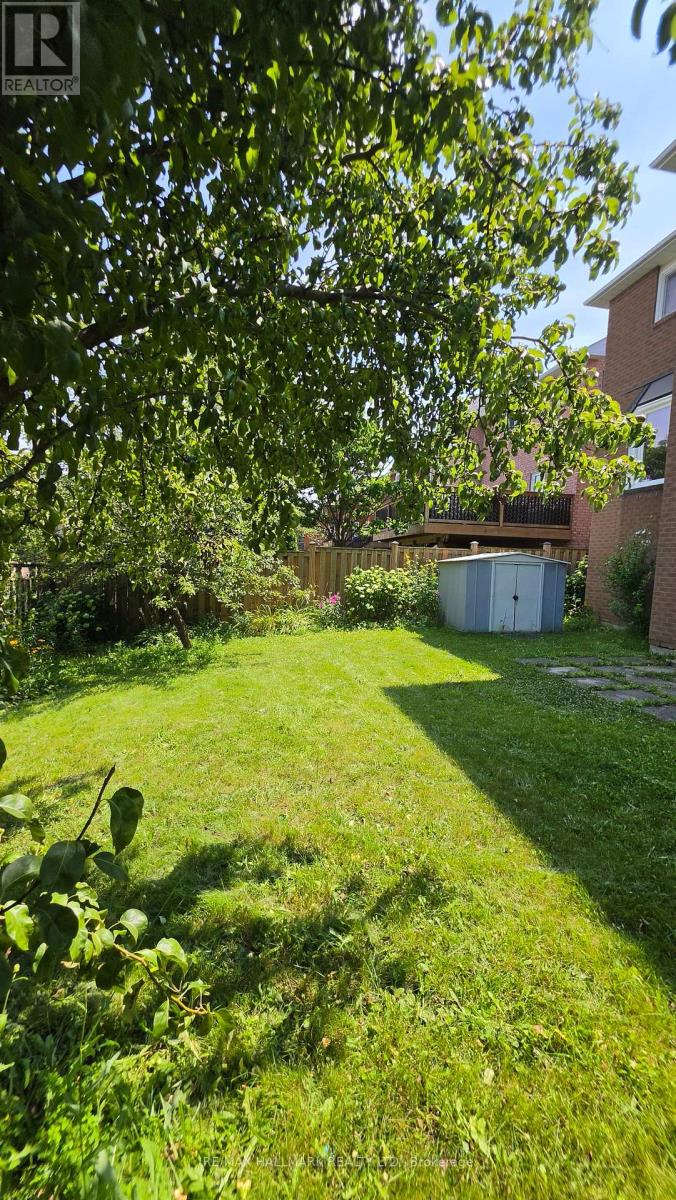 39 Pogson Drive, Whitby, Ontario  L1R 2H9 - Photo 40 - E13620156