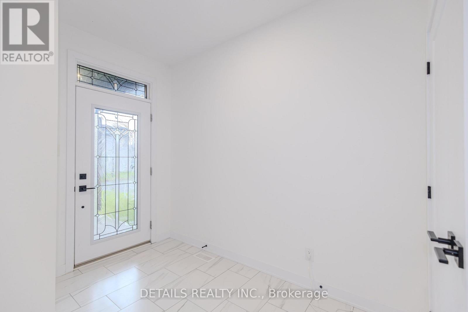 67 Viceroy Mews, Ottawa, Ontario K1X 0J5 - Photo 2 - X13620224