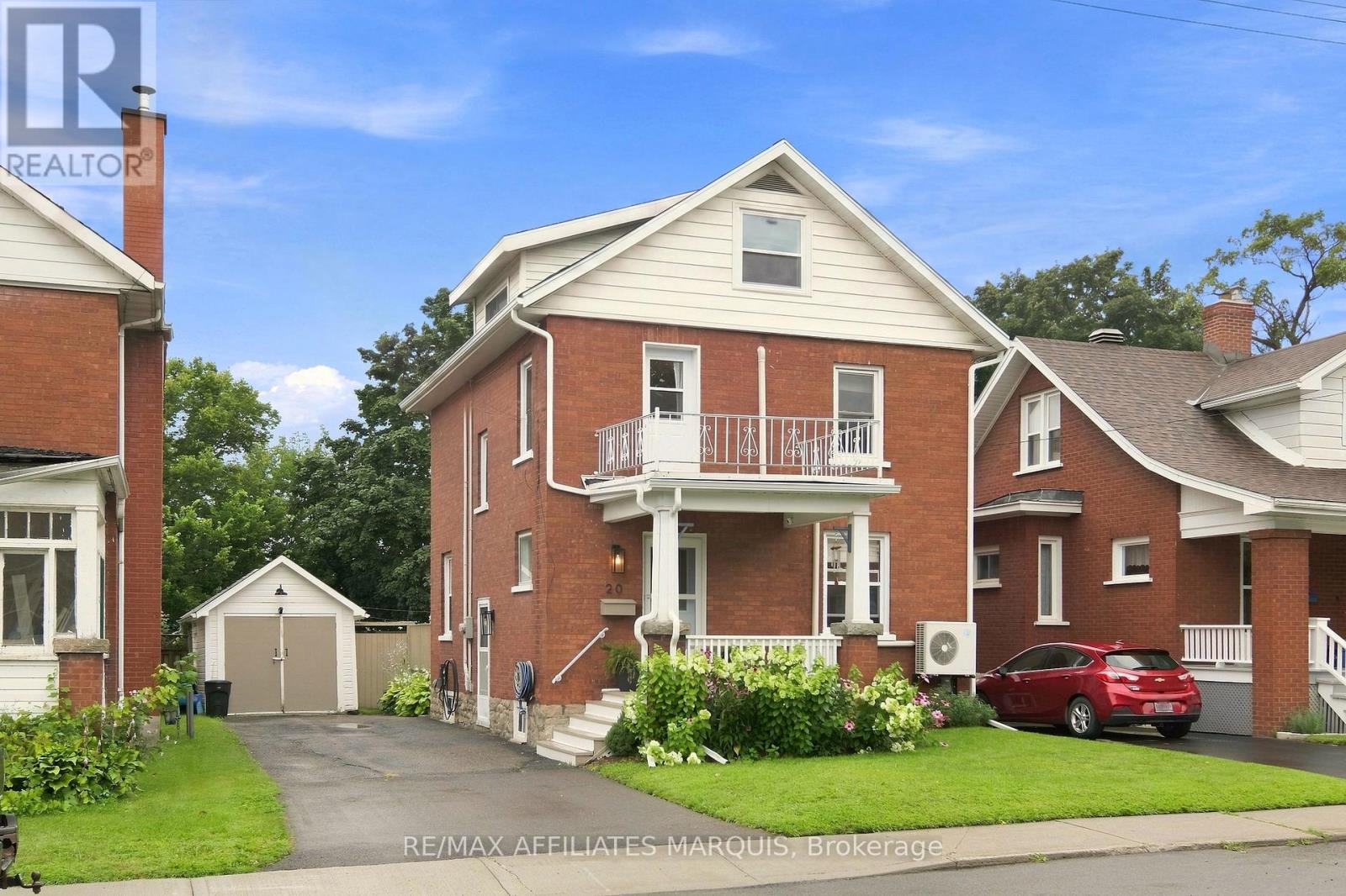 20 JAMES STREET, Smiths Falls, Ontario