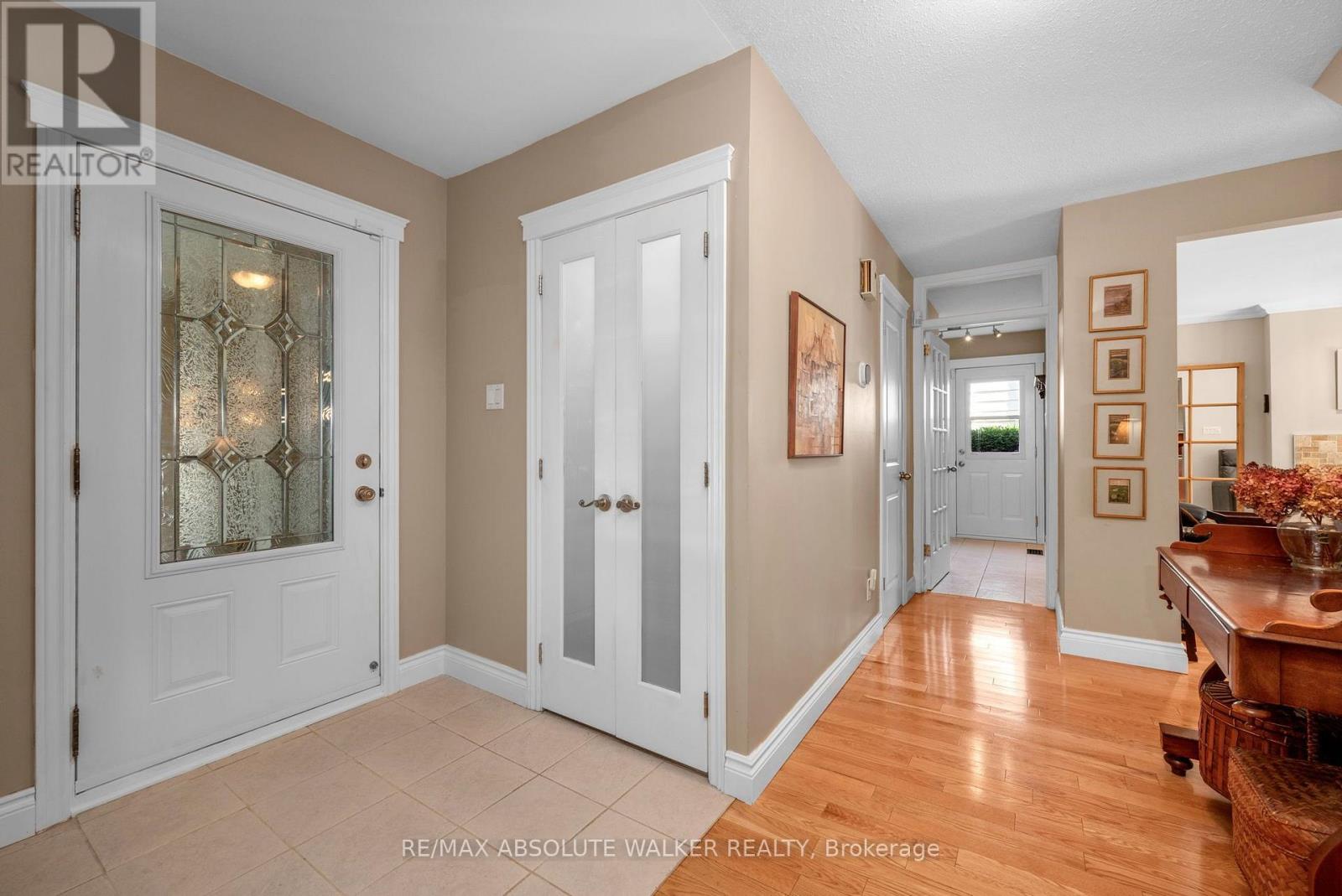 53 Northpark Drive, Ottawa, Ontario  K1B 3R7 - Photo 4 - X13620254