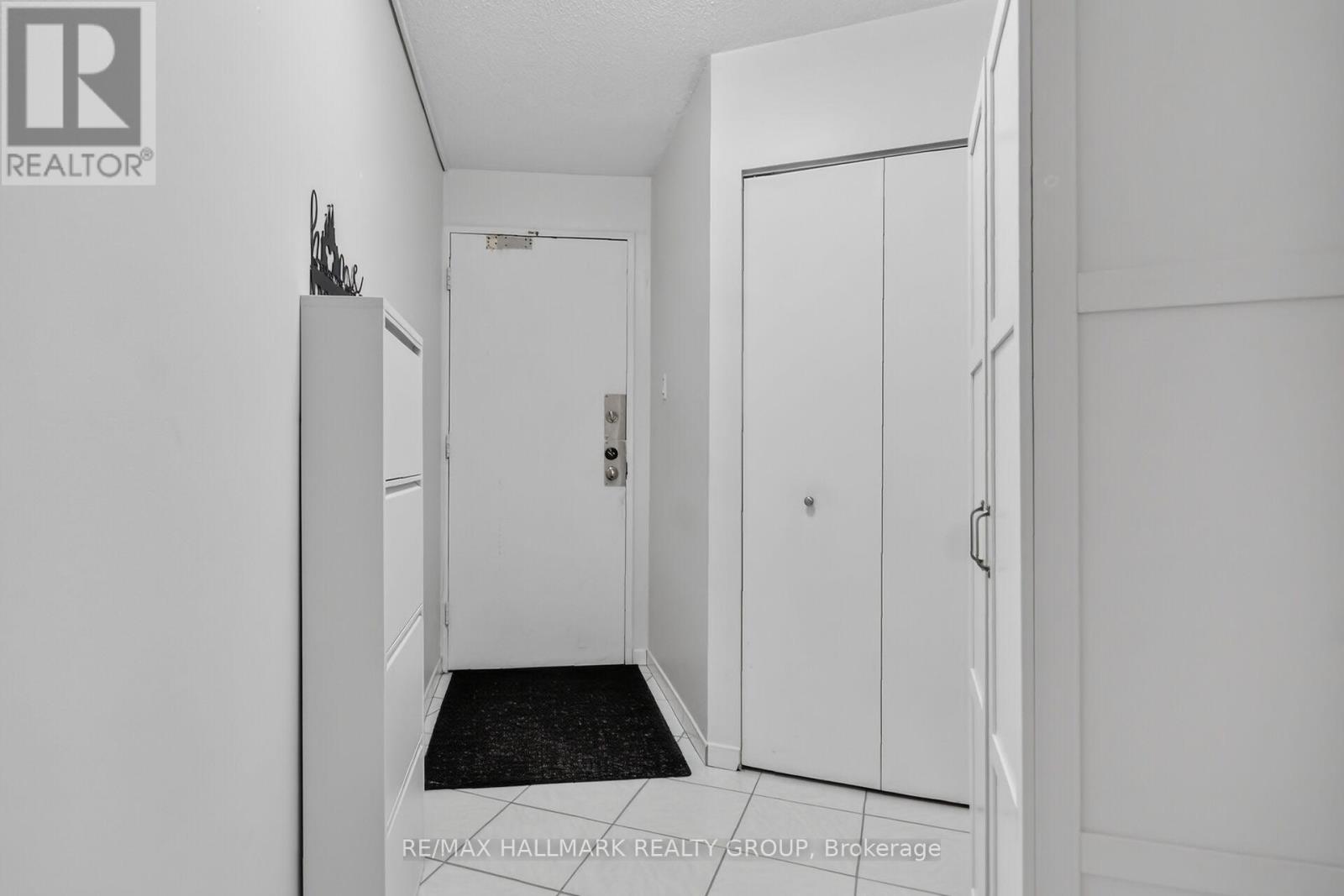 304 - 1380 Prince Of Wales Drive, Ottawa, Ontario  K2C 3N5 - Photo 3 - X13620362