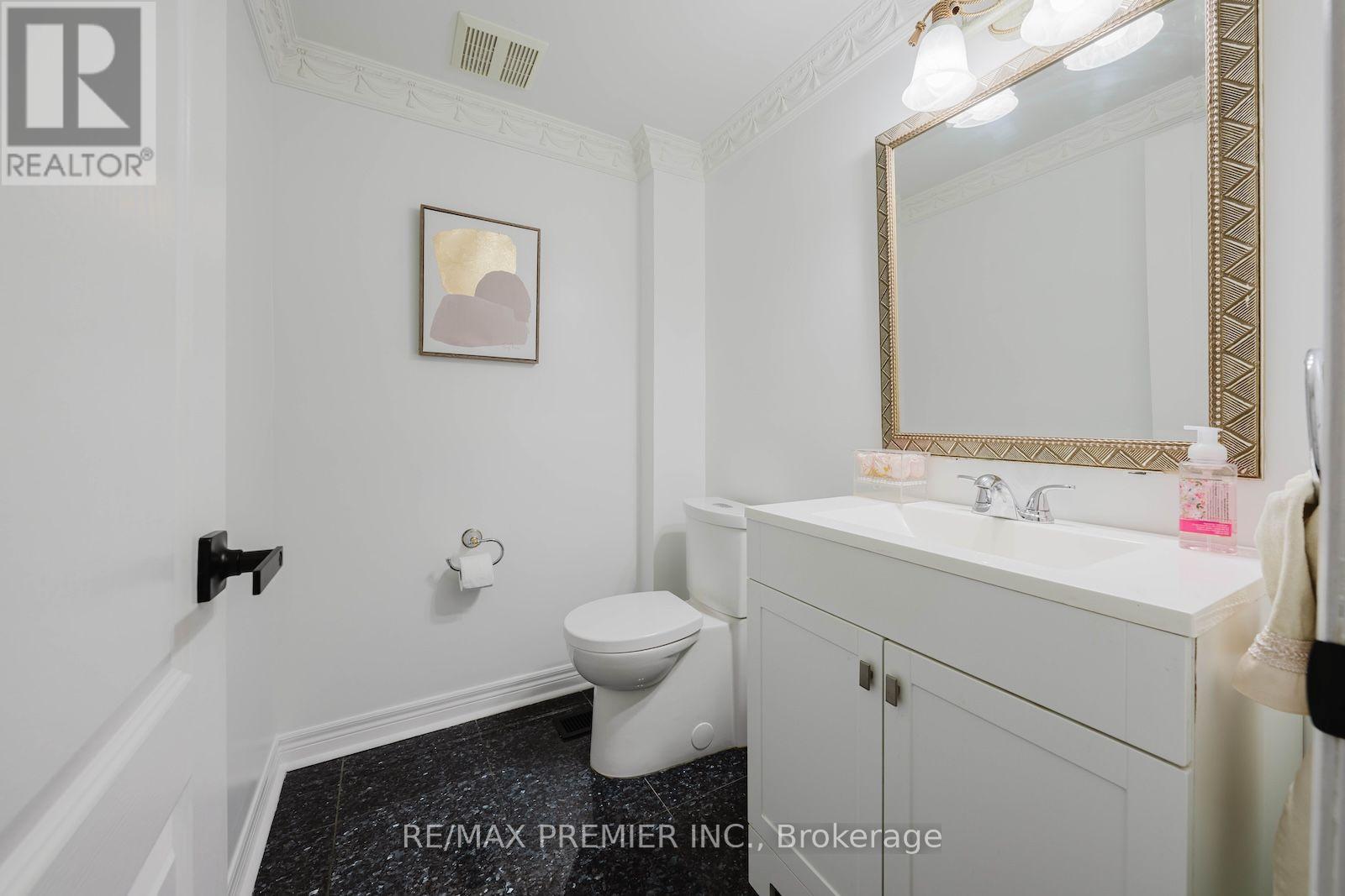 Upper - 16 St Michele Place, Vaughan, Ontario L4H 1H3 - Photo 10 - N13620244