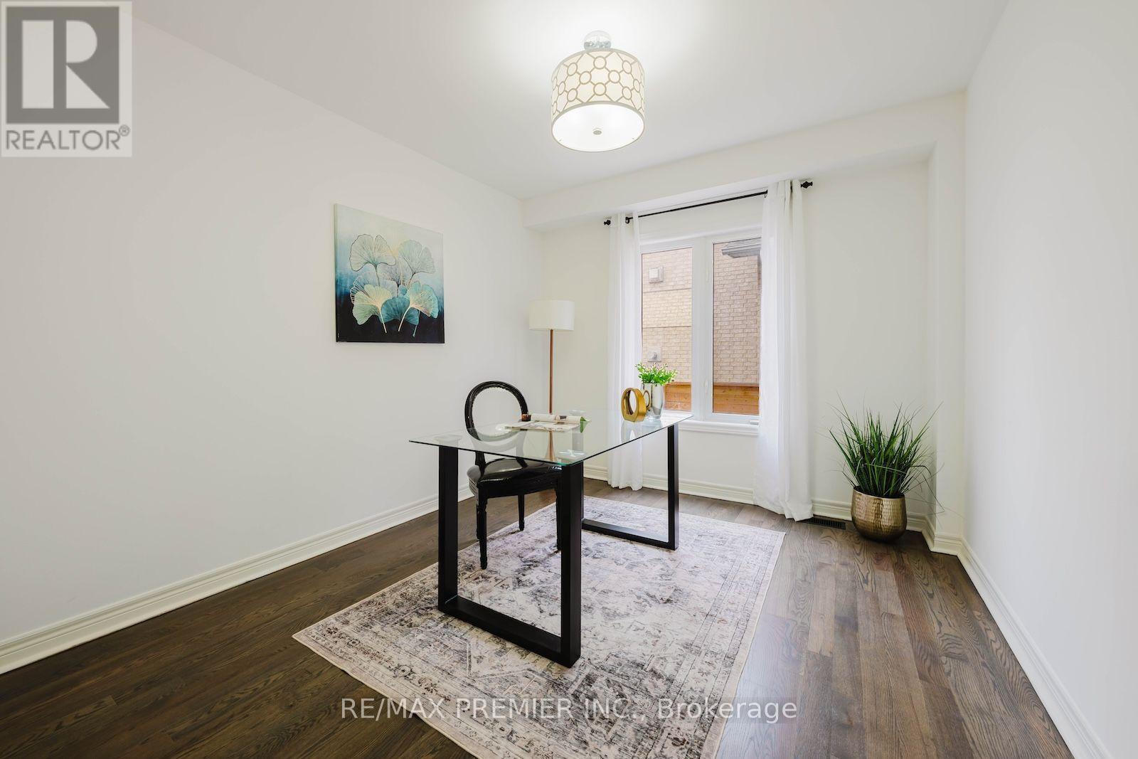 Upper - 16 St Michele Place, Vaughan, Ontario L4H 1H3 - Photo 11 - N13620244