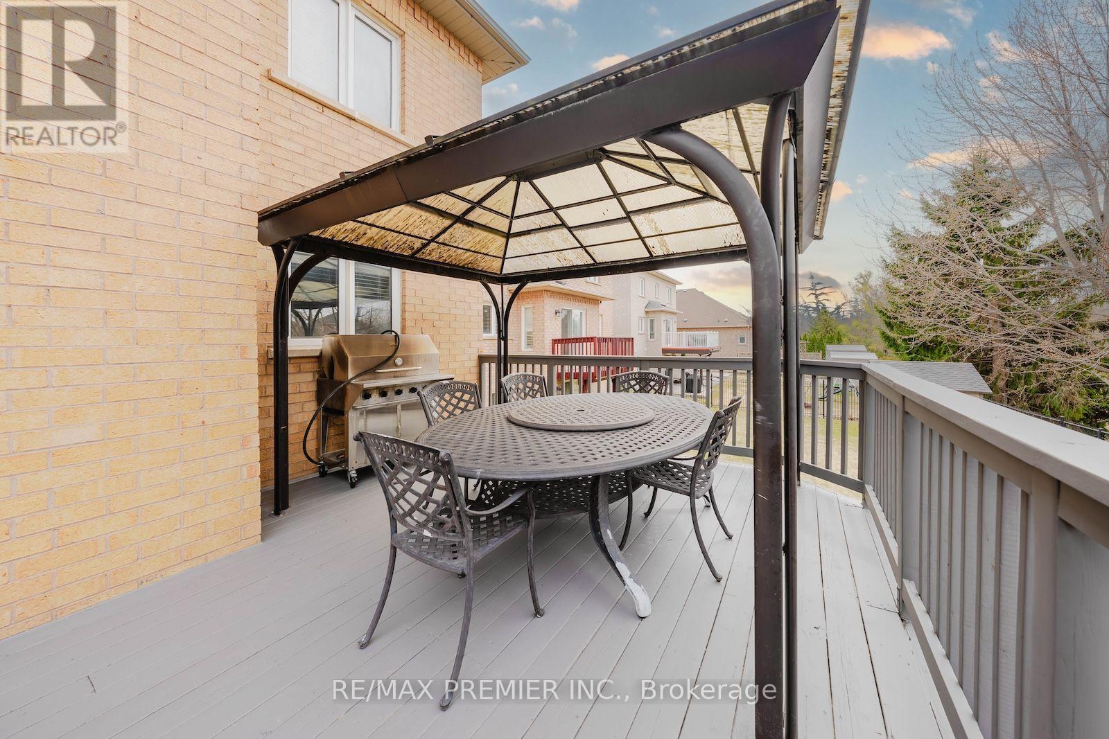 Upper - 16 St Michele Place, Vaughan, Ontario L4H 1H3 - Photo 23 - N13620244