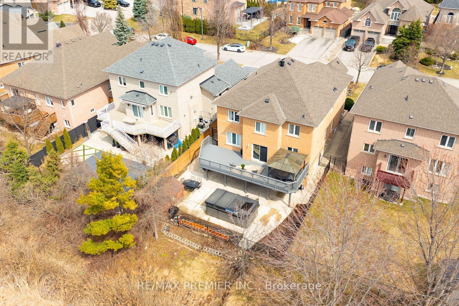 Upper - 16 St Michele Place, Vaughan, Ontario L4H 1H3 - Photo 3 - N13620244