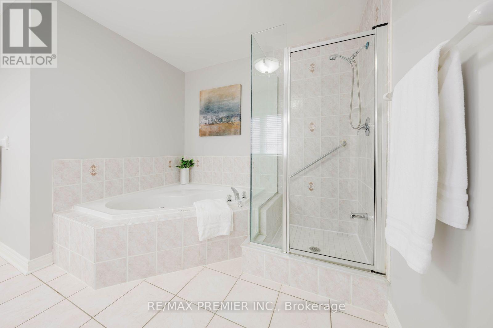 Upper - 16 St Michele Place, Vaughan, Ontario L4H 1H3 - Photo 30 - N13620244