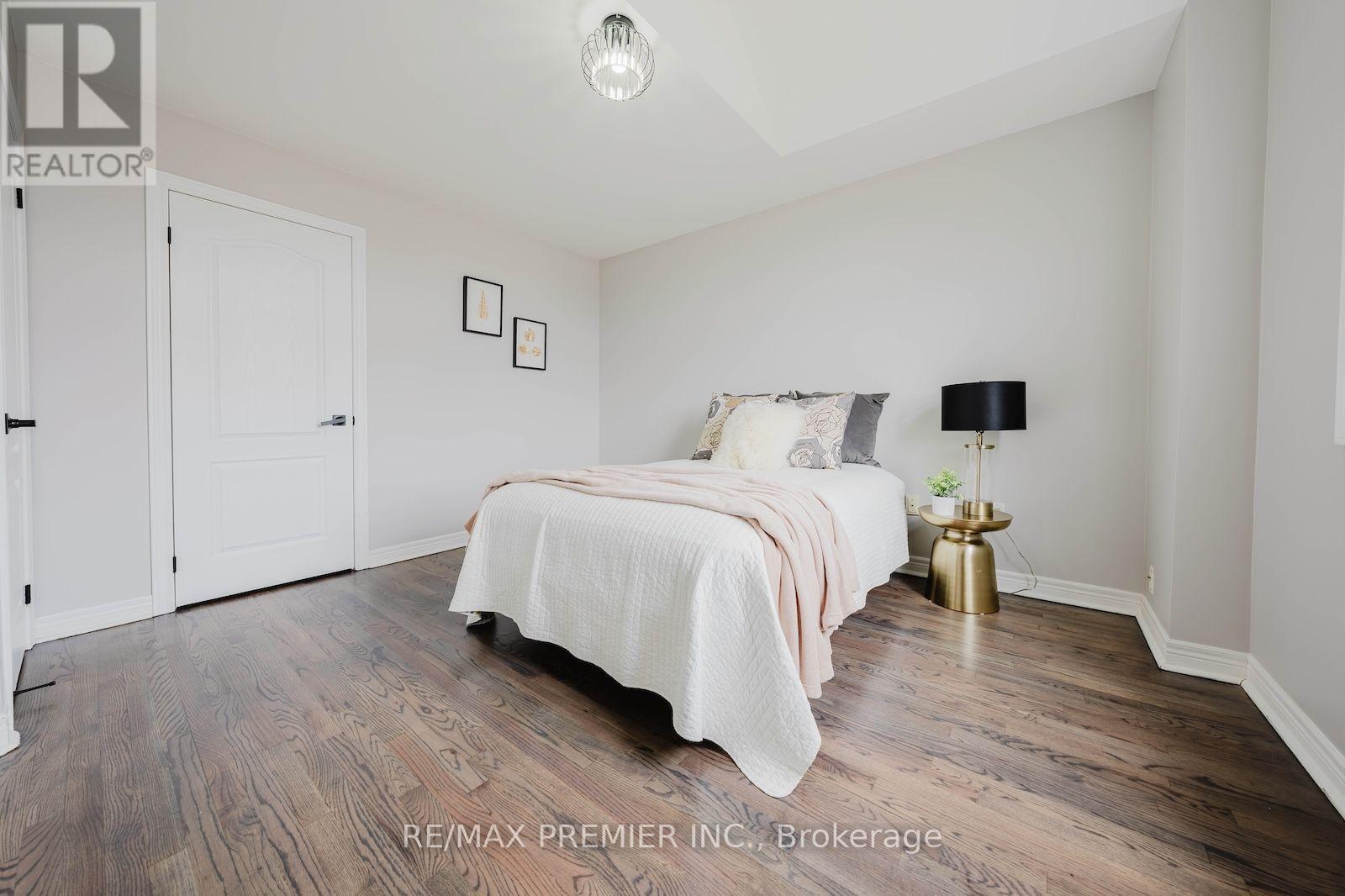 Upper - 16 St Michele Place, Vaughan, Ontario L4H 1H3 - Photo 35 - N13620244