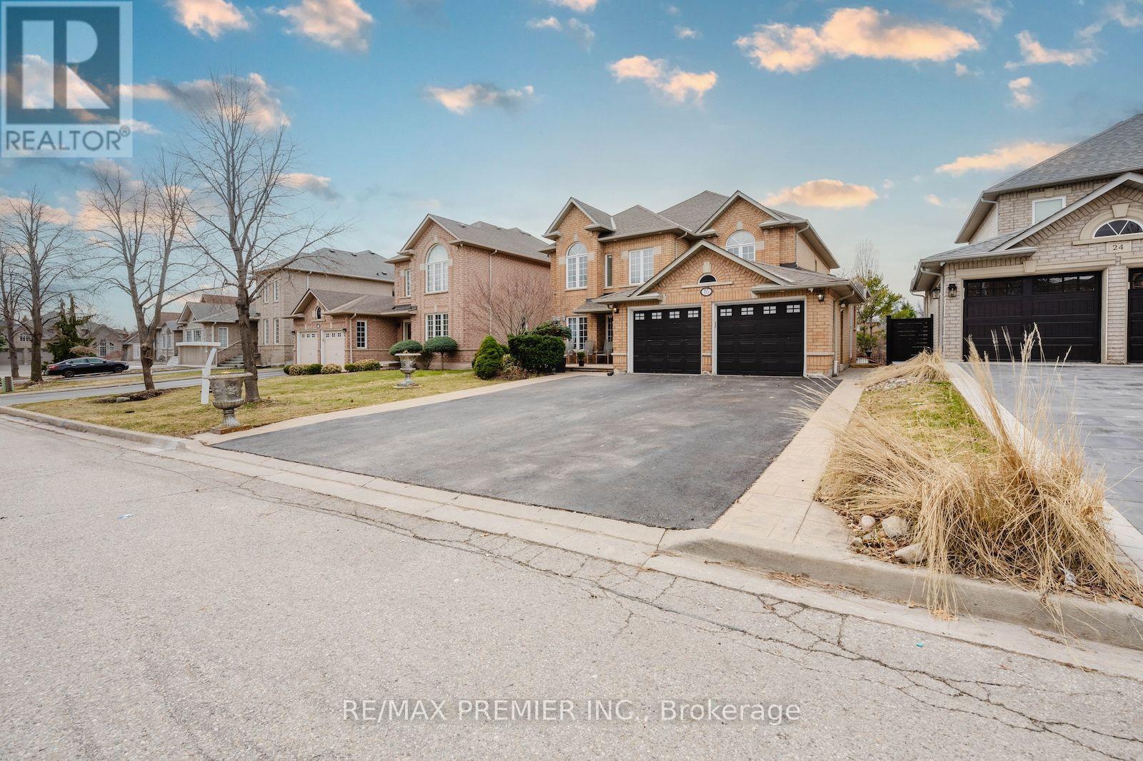 Upper - 16 St Michele Place, Vaughan, Ontario L4H 1H3 - Photo 38 - N13620244