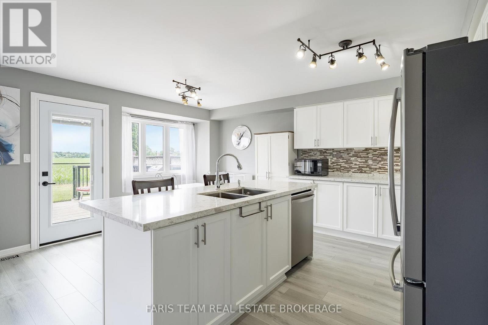 64 John W Taylor Avenue, New Tecumseth, Ontario  L9R 0E1 - Photo 8 - N13620268