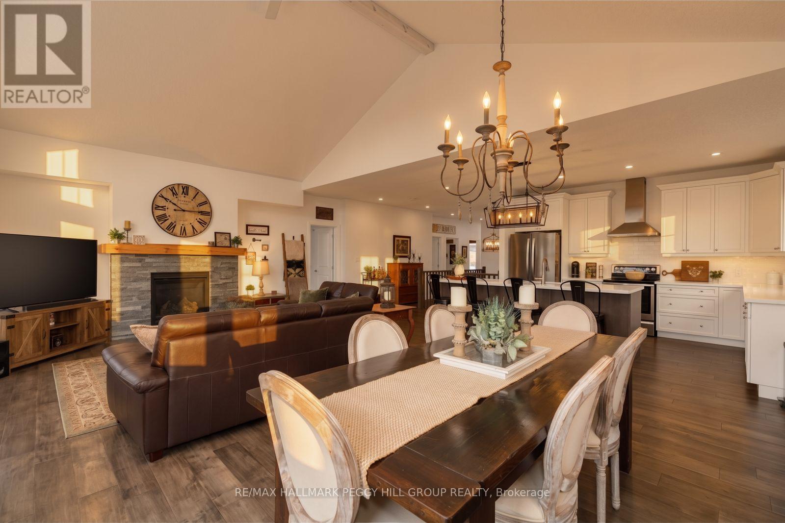 2967 Earl Street, Innisfil, Ontario  L9S 3E2 - Photo 3 - N13620320
