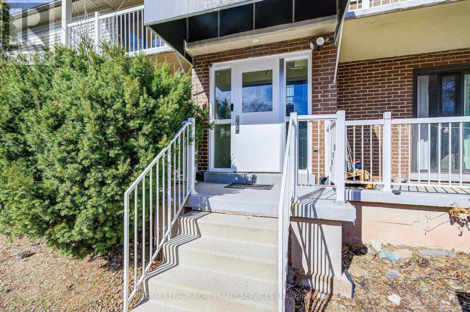 3 - 2329 Belyea Street, Oakville, Ontario  L6L 1N4 - Photo 2 - W13620120