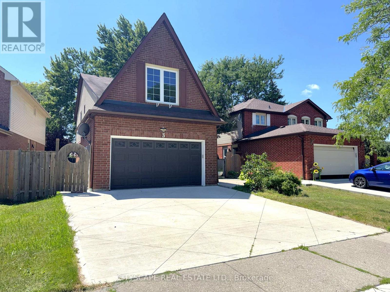 3 Gervais Drive, Brampton, Ontario  L6Y 2V3 - Photo 2 - W13620344