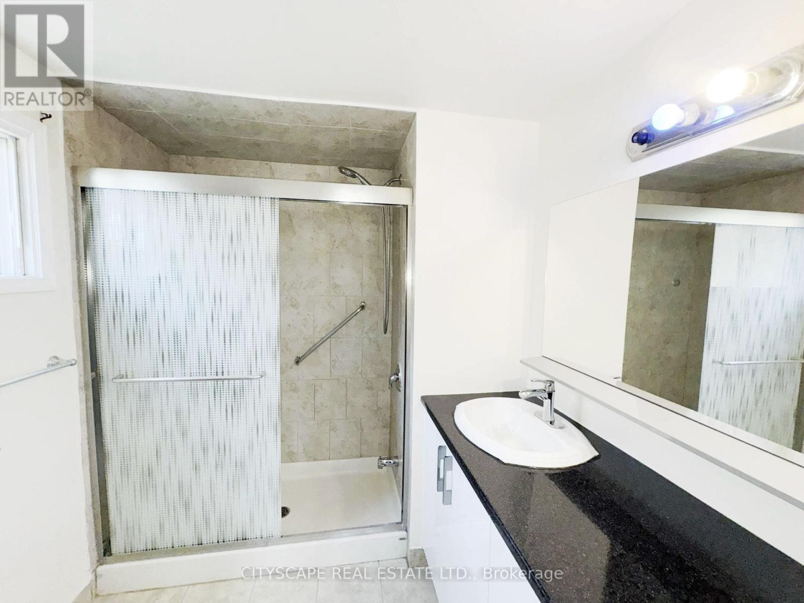 3 Gervais Drive, Brampton, Ontario  L6Y 2V3 - Photo 21 - W13620344