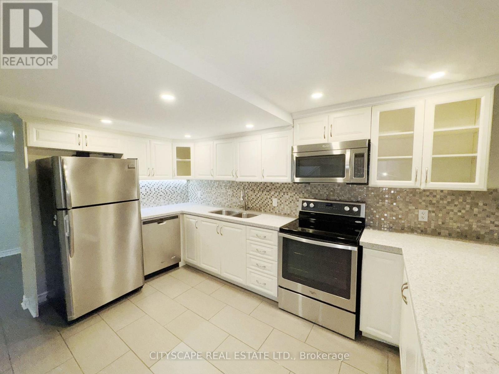 3 Gervais Drive, Brampton, Ontario  L6Y 2V3 - Photo 38 - W13620344