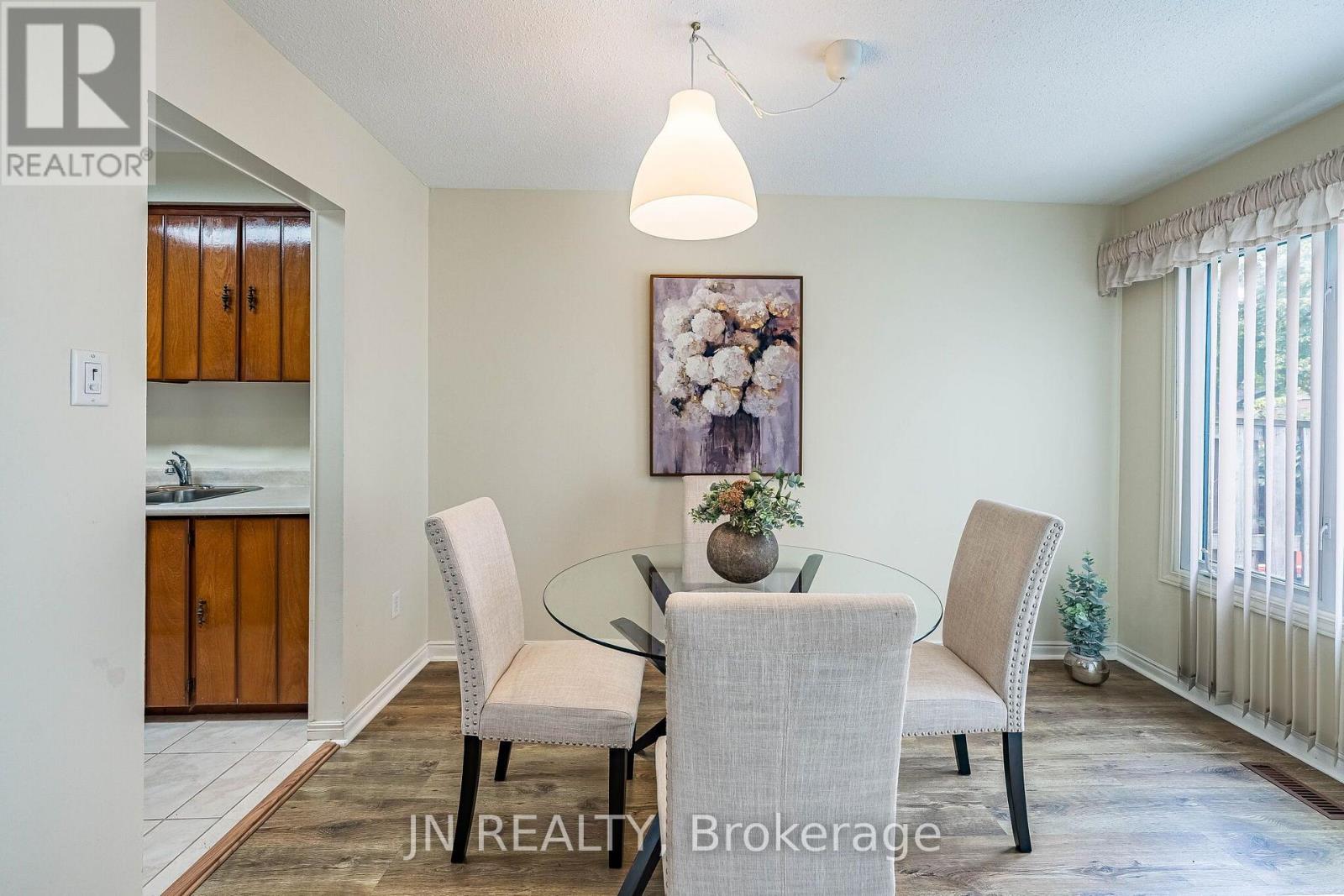 15 Gatwick Lane, Brampton, Ontario L6S 2E4 - Photo 11 - W13620350