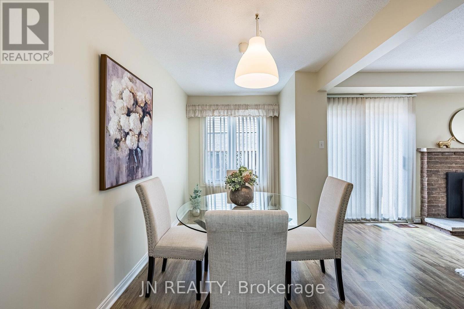 15 Gatwick Lane, Brampton, Ontario L6S 2E4 - Photo 12 - W13620350