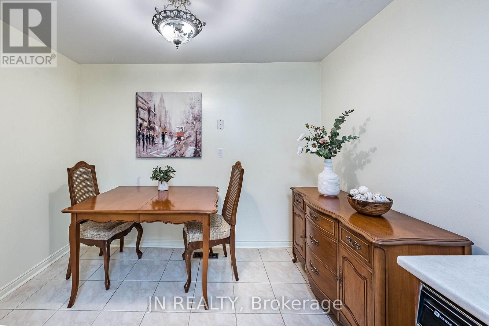 15 Gatwick Lane, Brampton, Ontario L6S 2E4 - Photo 14 - W13620350