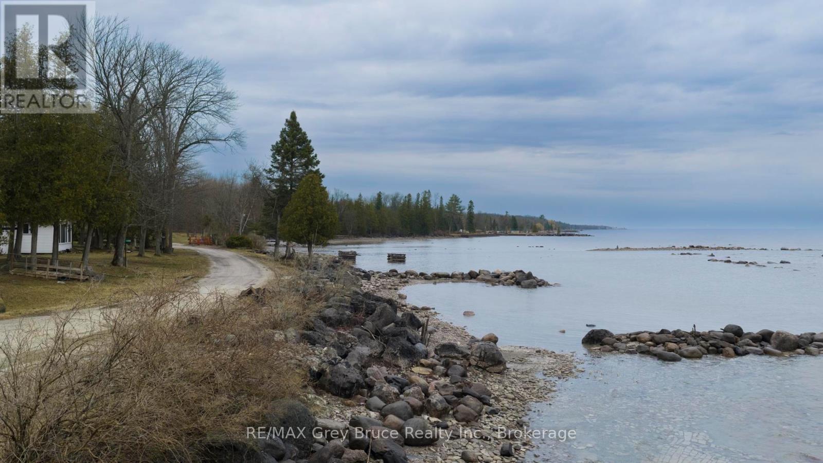 122 Cottage Lane, Georgian Bluffs, Ontario  N4K 5N4 - Photo 6 - X12993580