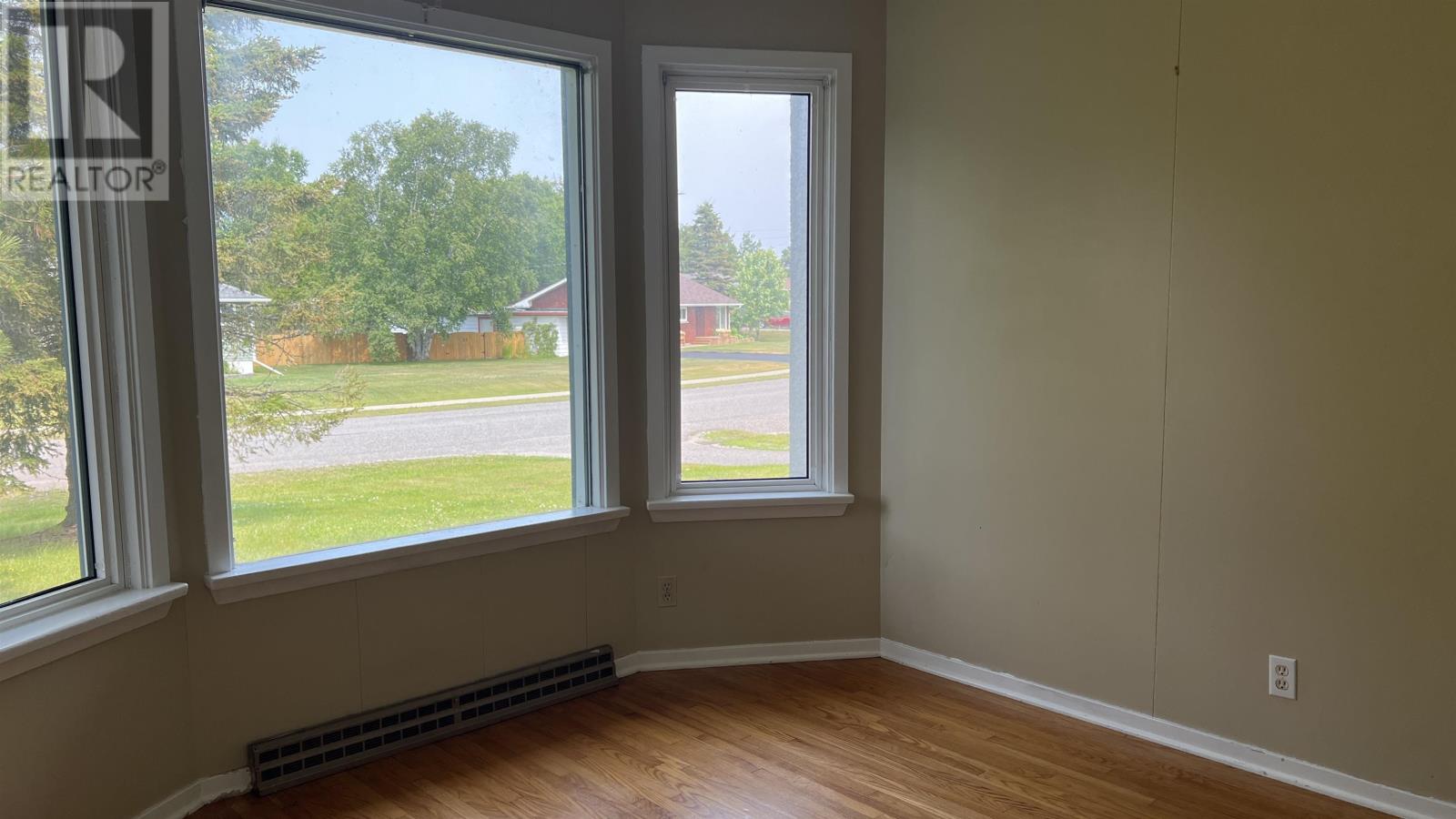 15 Sund Cres, Marathon, Ontario  P0T 2E0 - Photo 14 - TB2602139