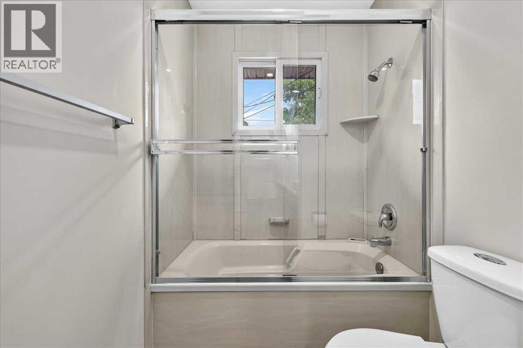 4707 Brockington Road NW, Calgary, Alberta  T2L 1R5 - Photo 19 - A2330736