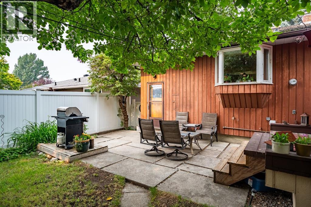 2024 Crocus Road NW, Calgary, Alberta  T2L 0Z8 - Photo 35 - A2332139