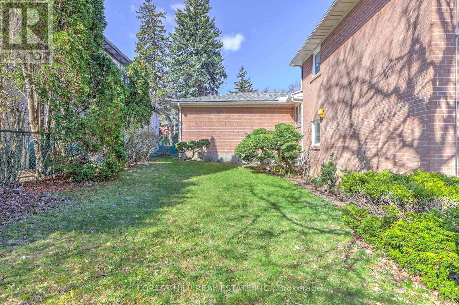63 Hopperton Drive, Toronto, Ontario  M2L 2S7 - Photo 23 - C13028768