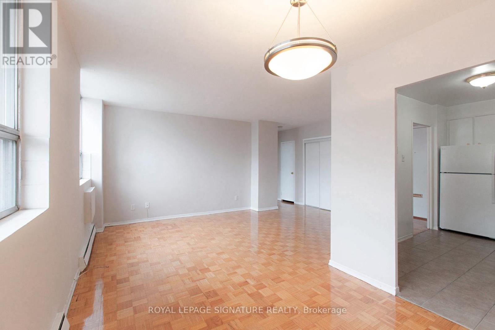203 - 525 Eglinton Avenue E, Toronto, Ontario M4P 1N5 - Photo 4 - C13620510