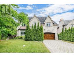 60 HAWKSBURY DRIVE, Toronto, Ontario