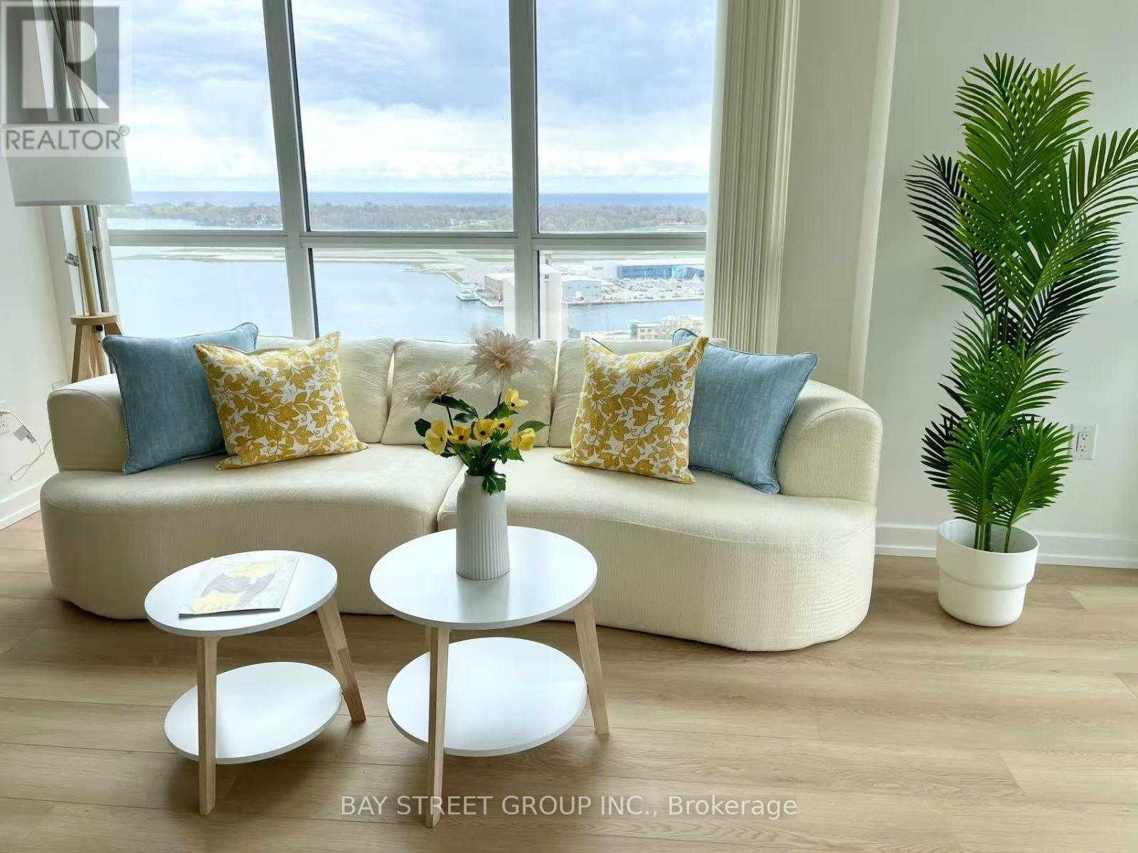 2908 - 75 Queens Wharf Road, Toronto, Ontario  M5V 0J8 - Photo 1 - C13620554