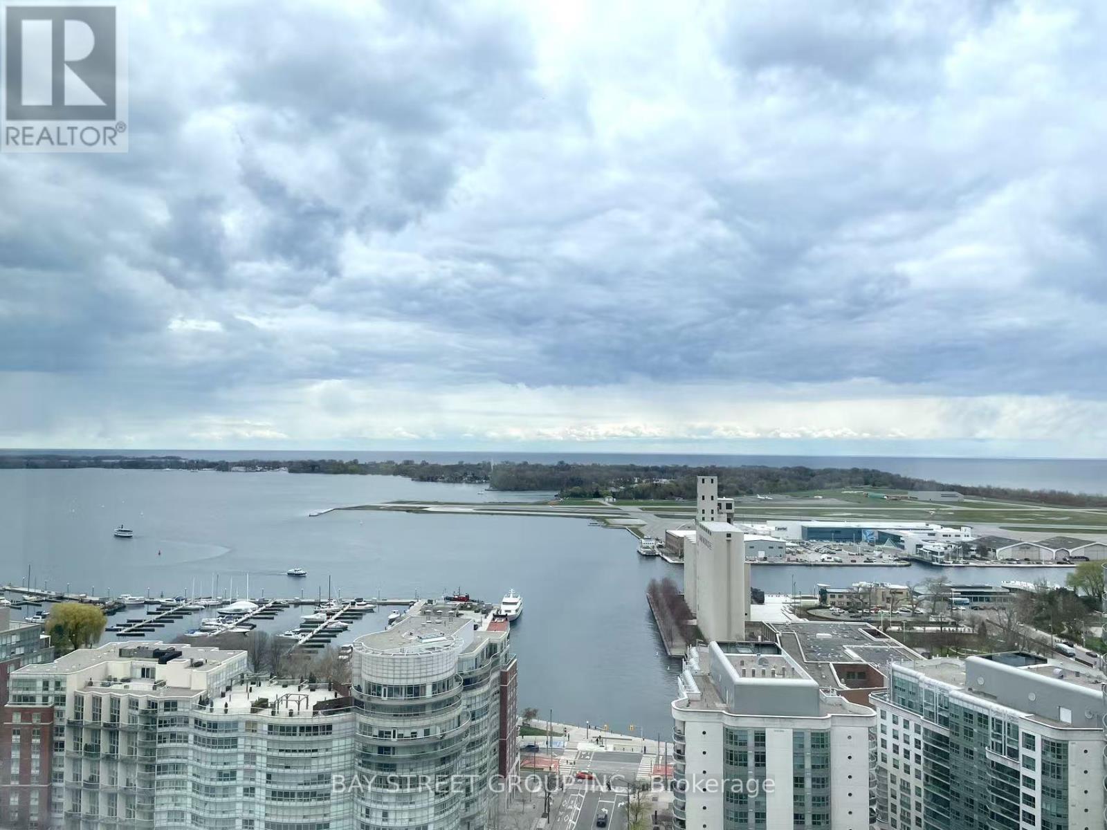 2908 - 75 Queens Wharf Road, Toronto, Ontario  M5V 0J8 - Photo 10 - C13620554