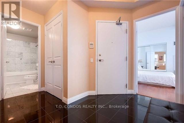 2001 - 1121 Bay Street, Toronto, Ontario M5S 3L9 - Photo 14 - C13620566