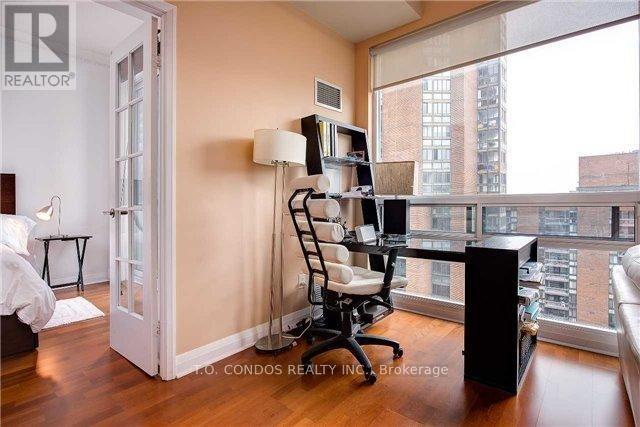 2001 - 1121 Bay Street, Toronto, Ontario M5S 3L9 - Photo 7 - C13620566